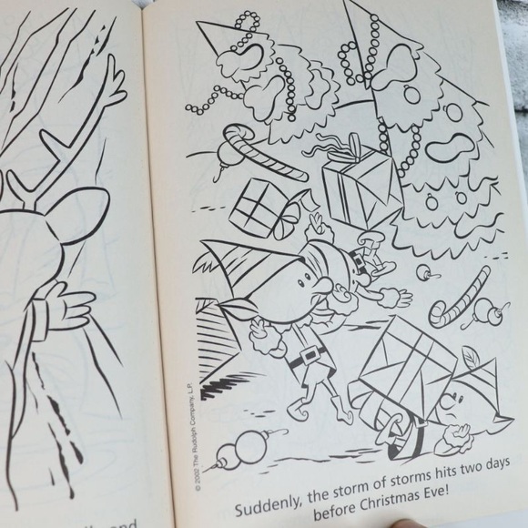 2002 Golden Books Rare Rudolph The Red Nose Reindeer Colouring Book with Crayons - Picture 10 of 10
